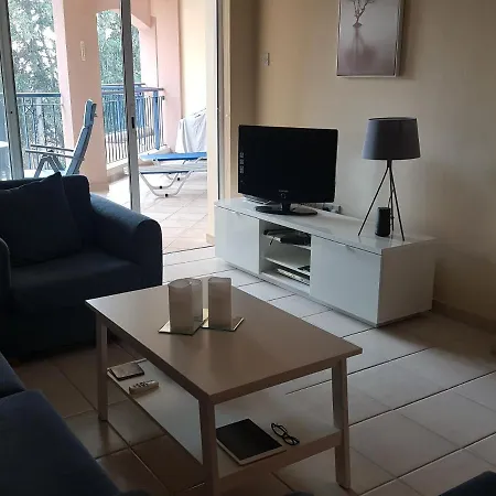 Apartment Paradise Gardens 4